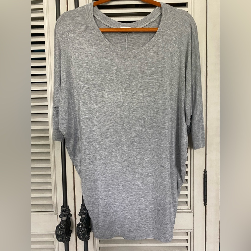 EUC Toska dolman sleeve shirt